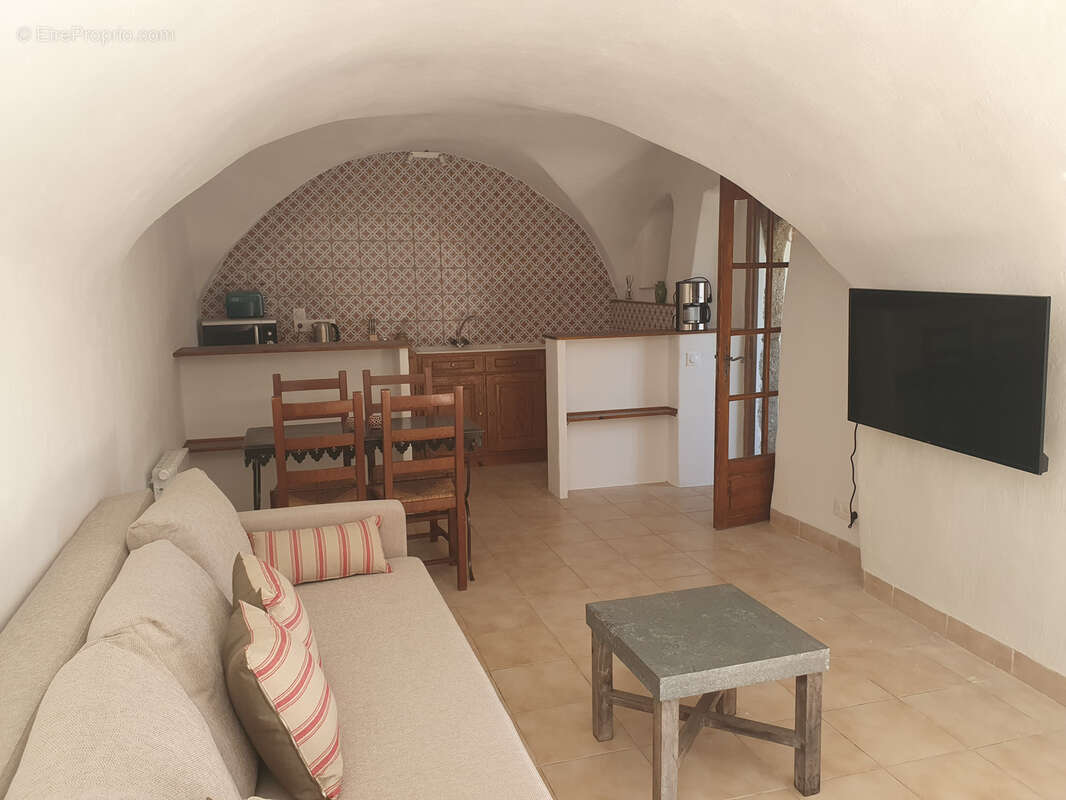 Maison à SAINT-ANDRE-DE-MAJENCOULES