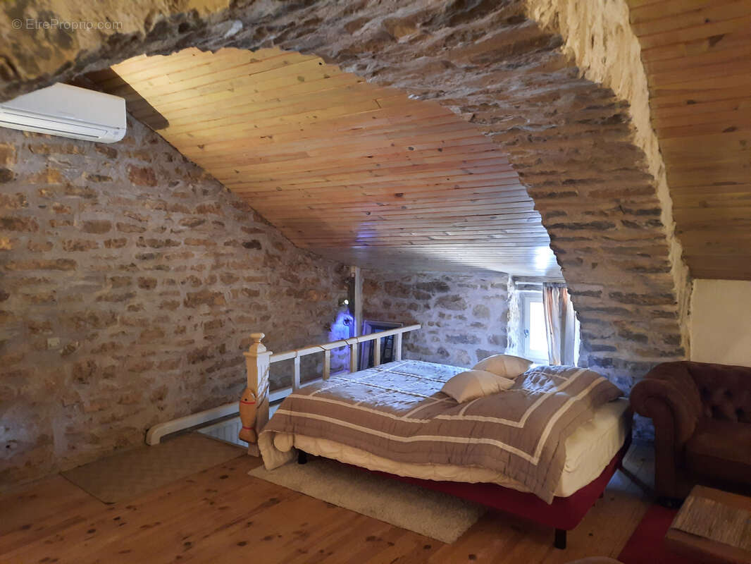 Maison à LA BASTIDE-PRADINES