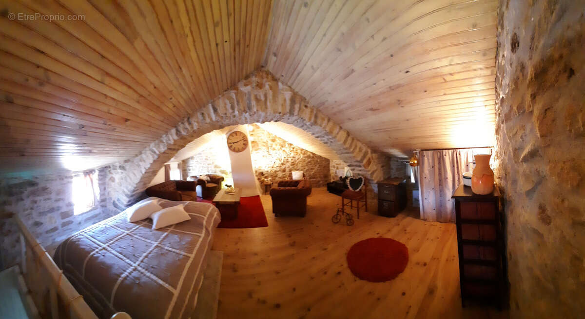 Maison à LA BASTIDE-PRADINES