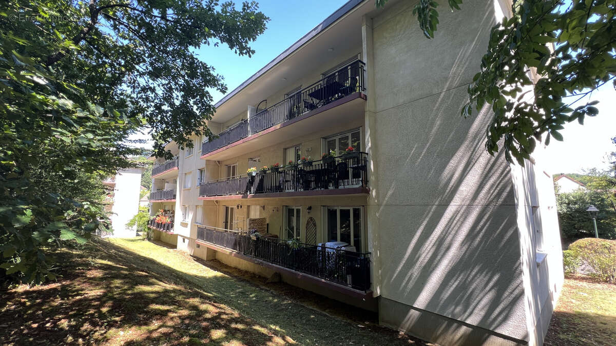 Appartement à JOUARS-PONTCHARTRAIN