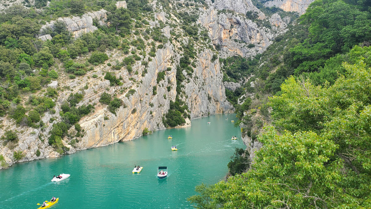 Appartement à PUIMOISSON