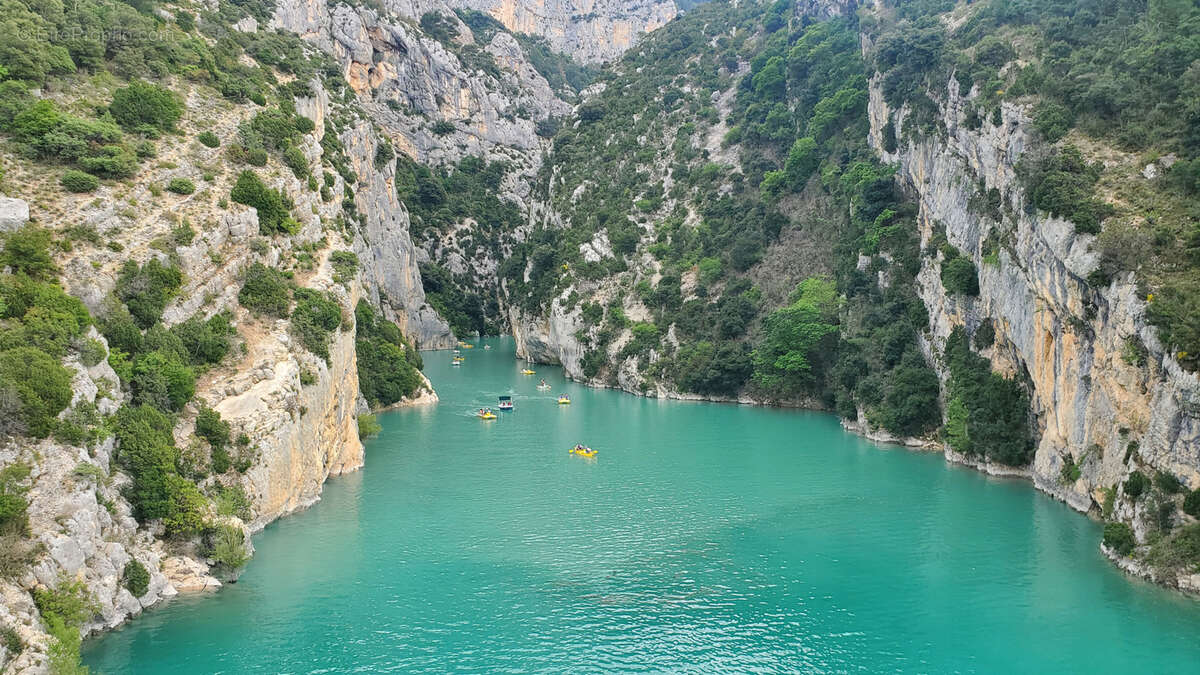 Appartement à PUIMOISSON