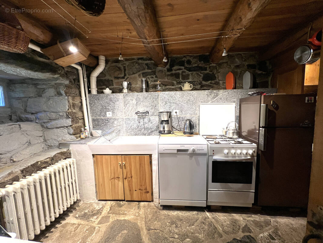 Maison à SAINT-FRONT