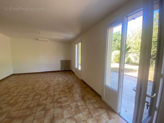 Maison à DOMPIERRE-SUR-MER