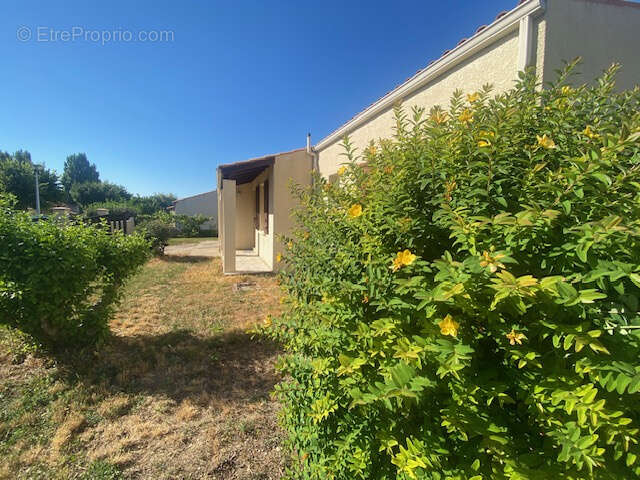 Maison à DOMPIERRE-SUR-MER
