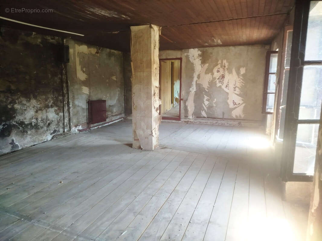 Maison à SAINT-LATTIER