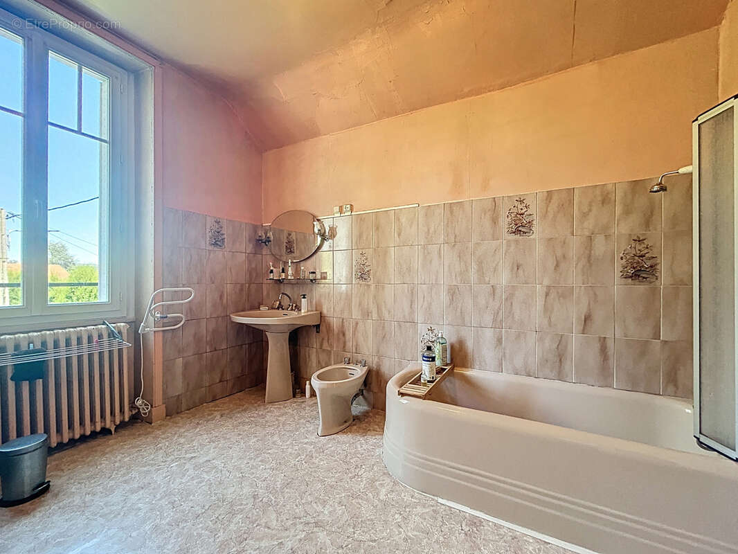 Maison à BRIVE-LA-GAILLARDE