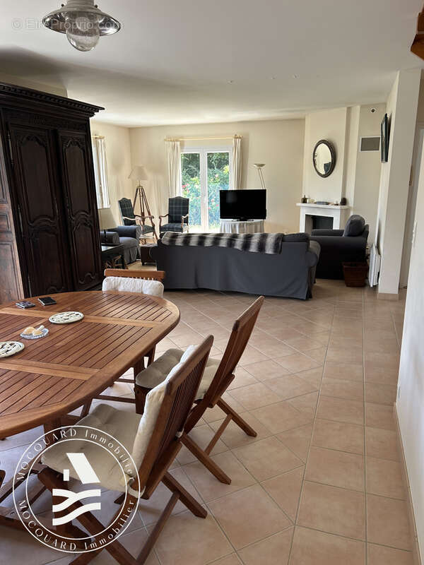 Maison à SAINT-PHILIBERT