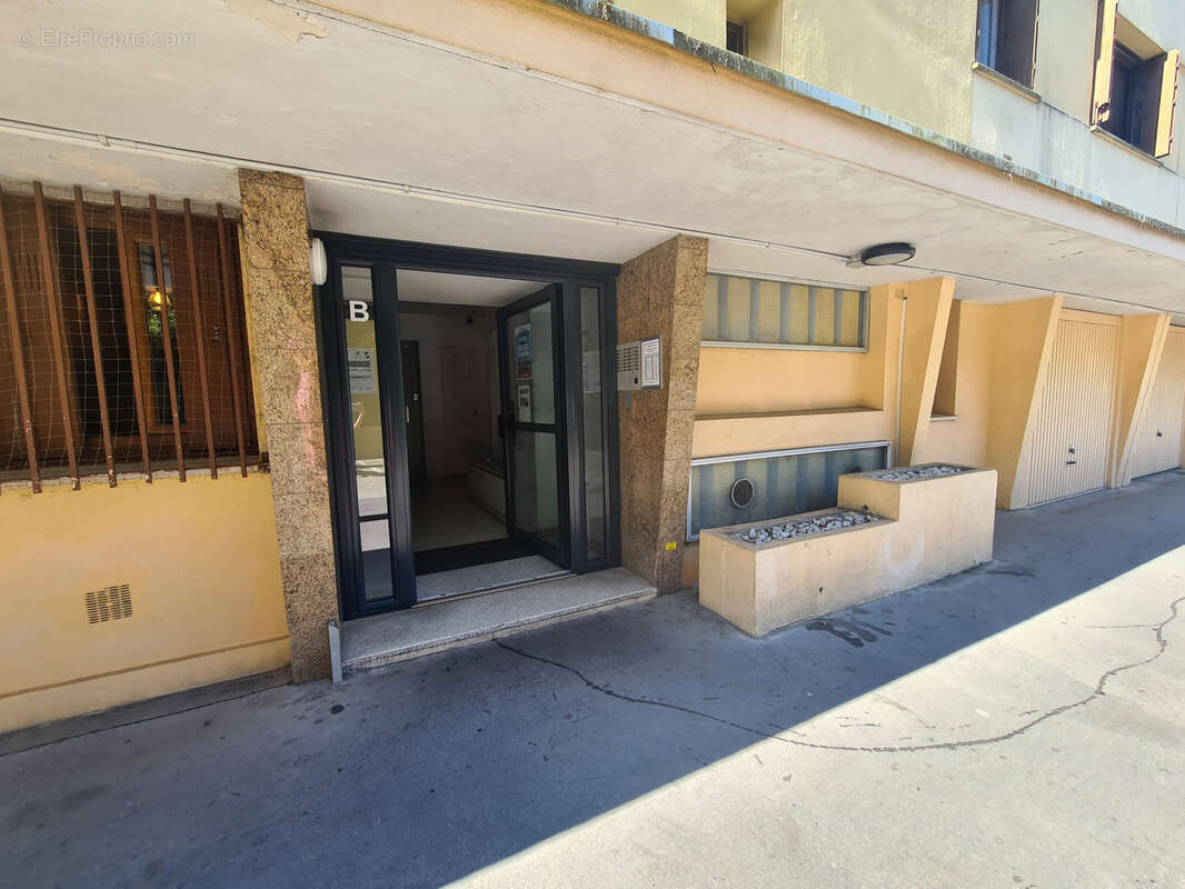 Appartement à LE CANNET