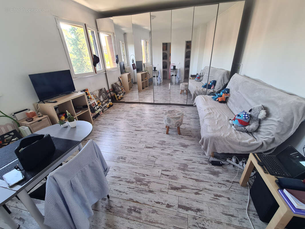 Appartement à LE CANNET