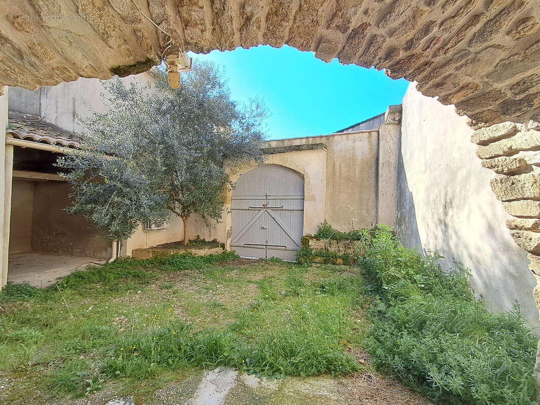 Maison à AIGUES-VIVES