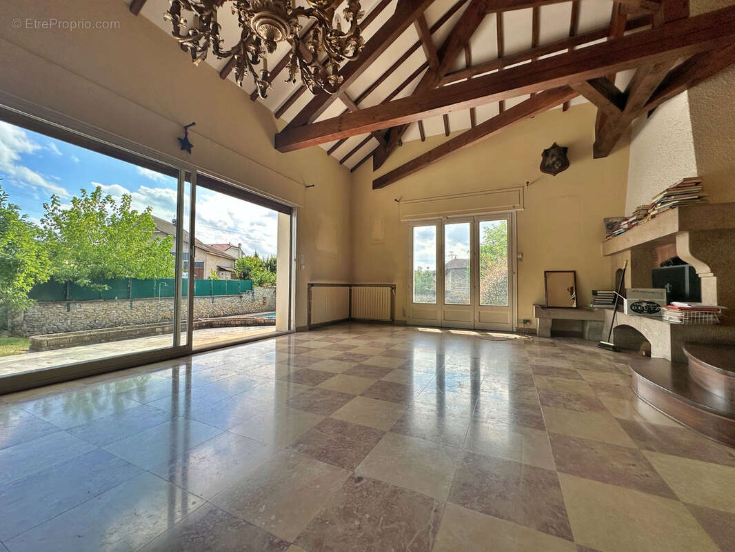 Maison à SAINT-SAVIN