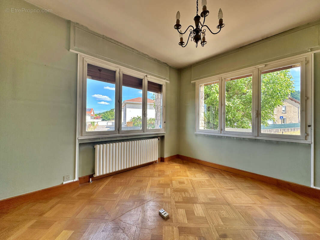 Maison à SAINT-SAVIN