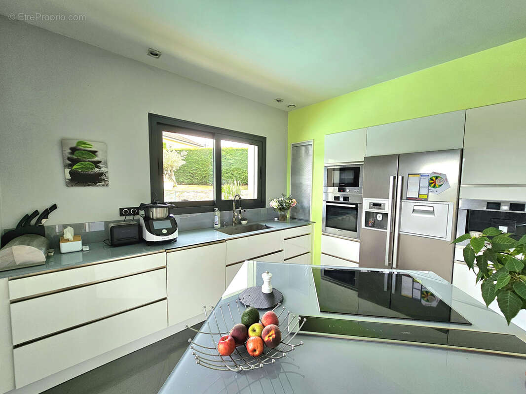 Maison à LA TOUR-DU-PIN