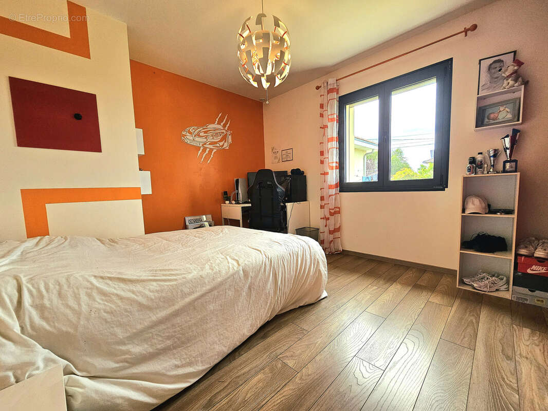 Maison à LA TOUR-DU-PIN