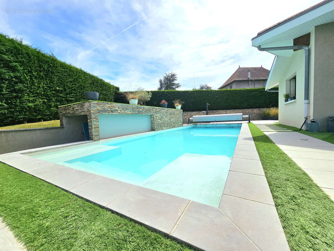 Maison à LA TOUR-DU-PIN