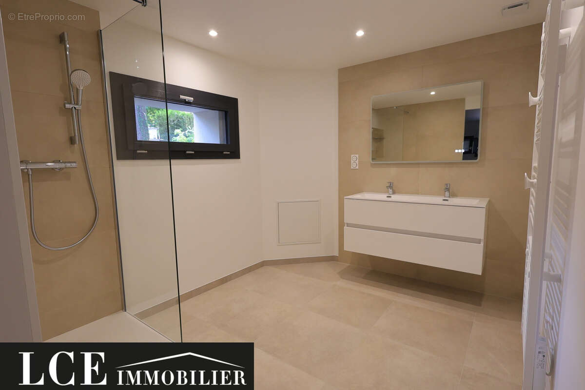 Maison à SAINT-FARGEAU-PONTHIERRY