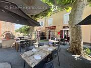 Commerce à SAINT-PAUL-CAP-DE-JOUX