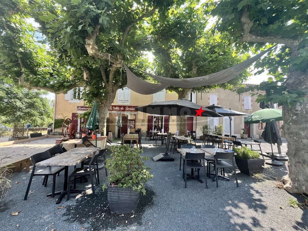 Commerce à SAINT-PAUL-CAP-DE-JOUX