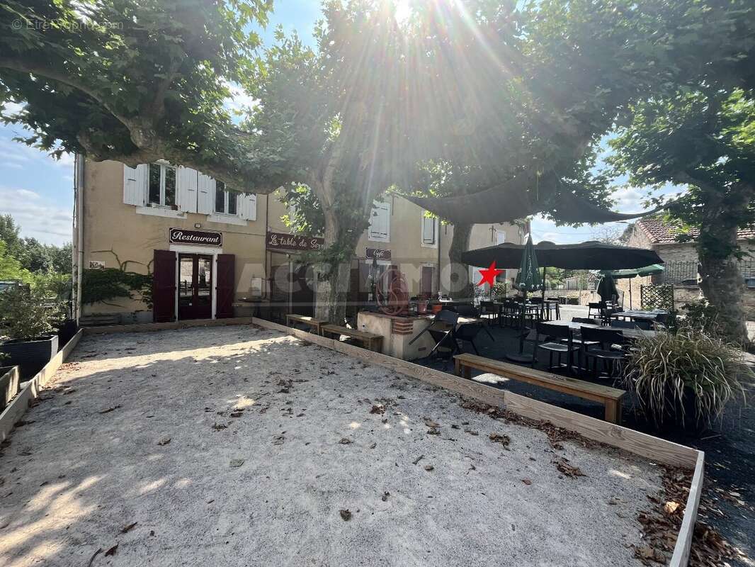 Commerce à SAINT-PAUL-CAP-DE-JOUX