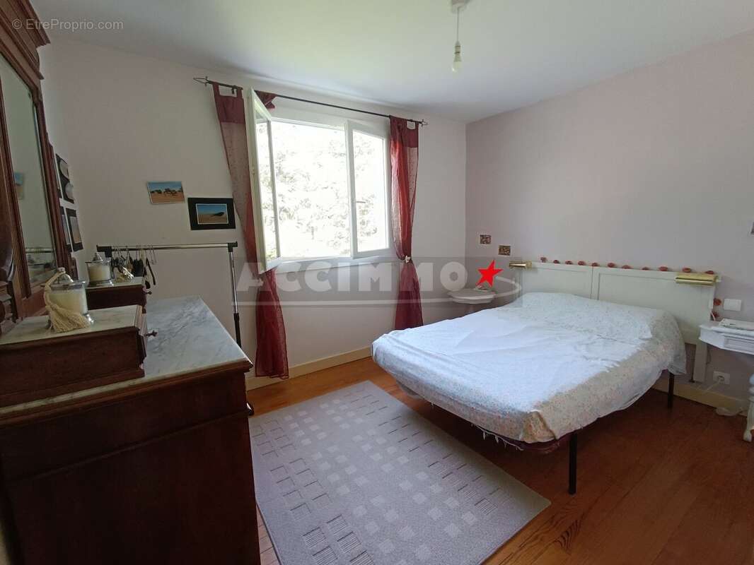 Maison à LABRUGUIERE