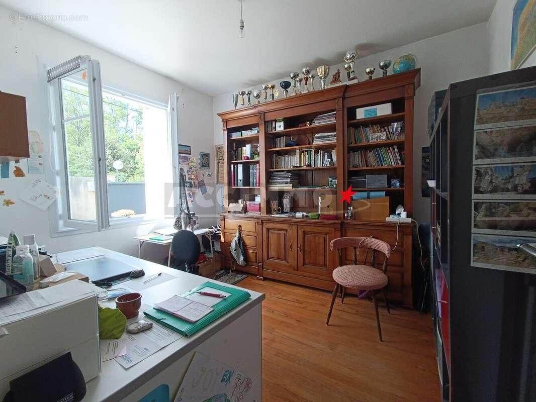 Maison à LABRUGUIERE