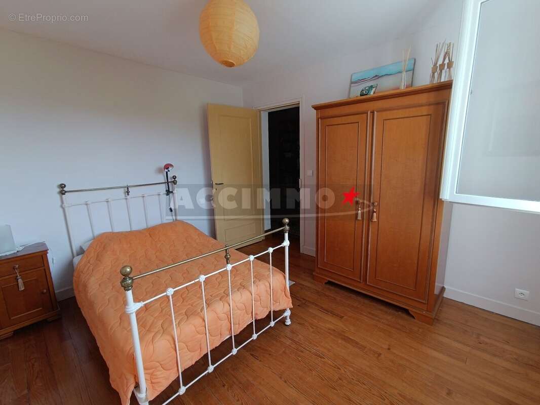 Maison à LABRUGUIERE