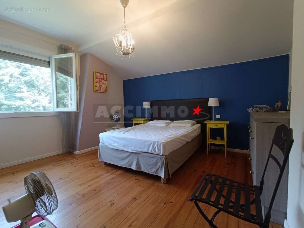 Maison à LABRUGUIERE