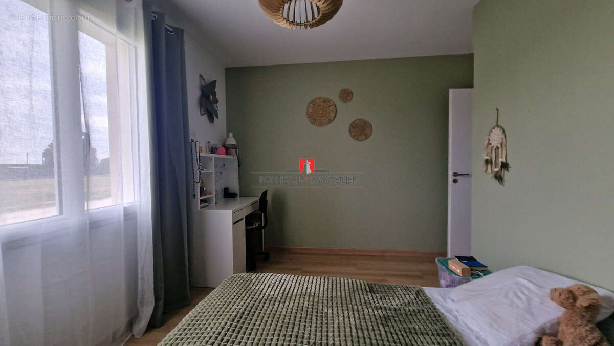 Maison à VILLEGOUGE