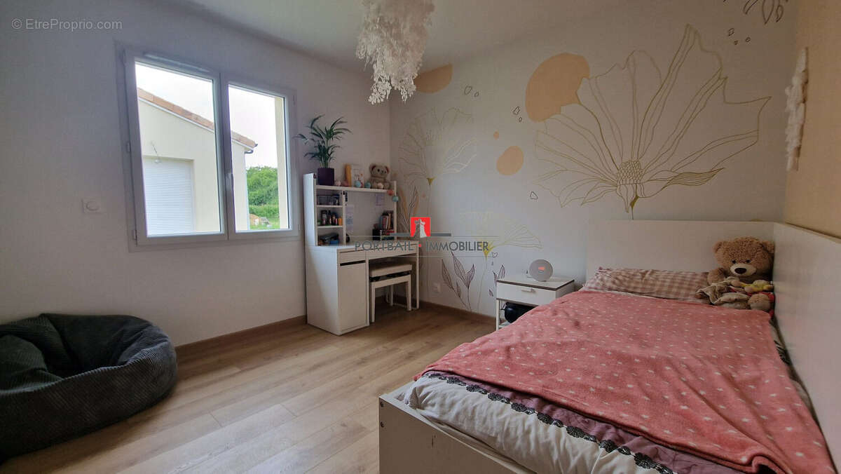 Maison à VILLEGOUGE