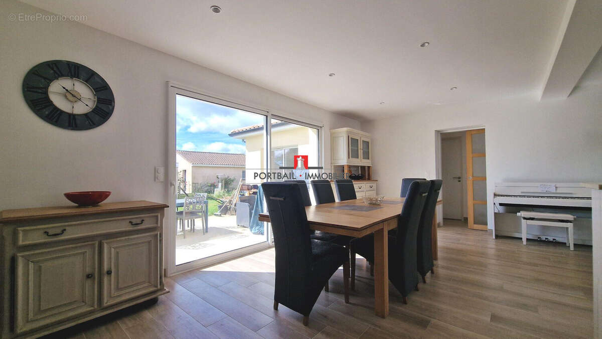 Maison à VILLEGOUGE