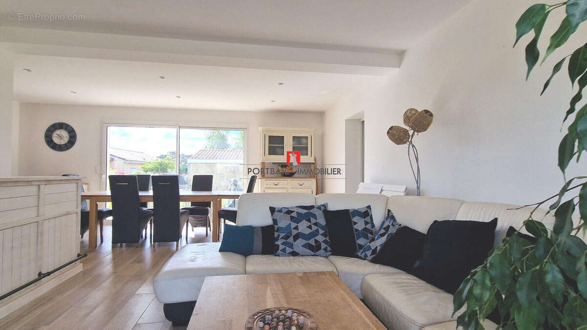 Maison à VILLEGOUGE