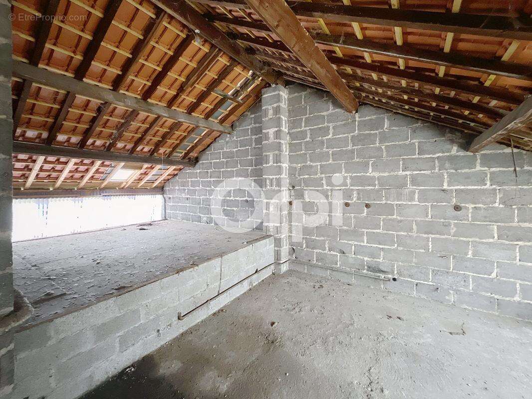 Commerce à PERIGUEUX