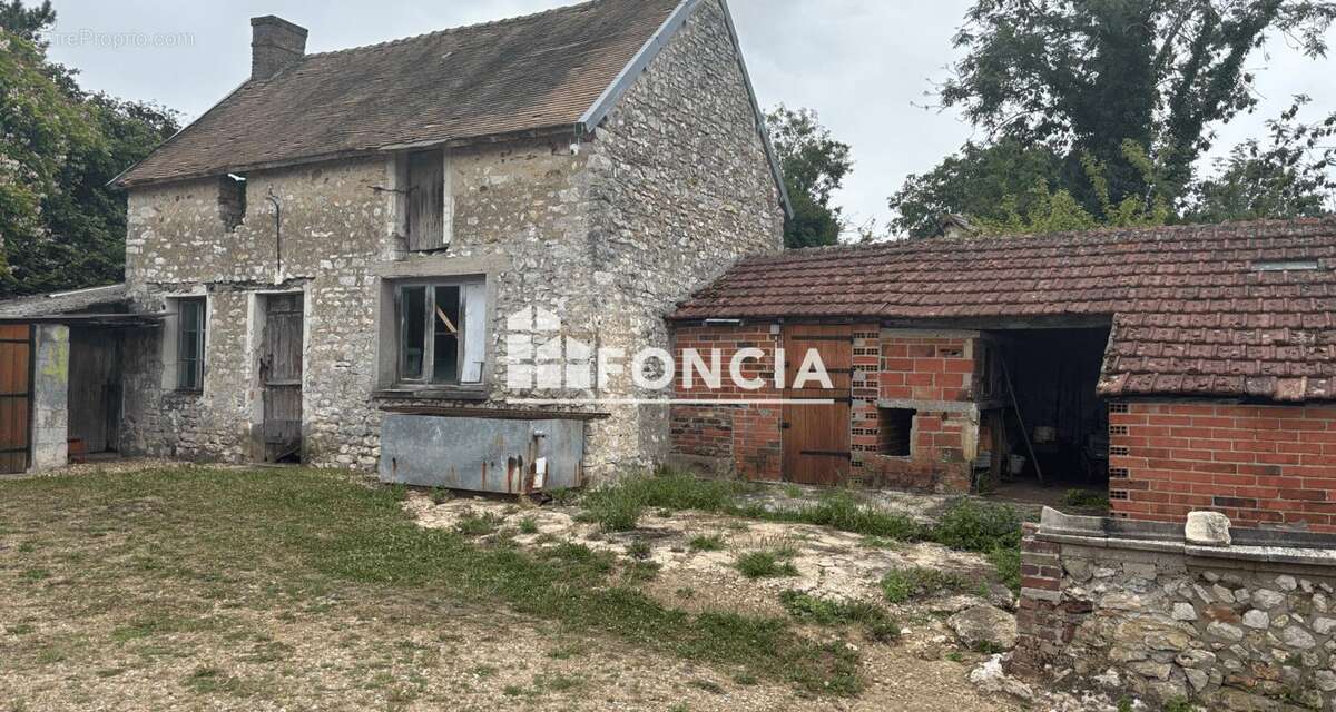 Maison à SAINT-ETIENNE-SOUS-BAILLEUL