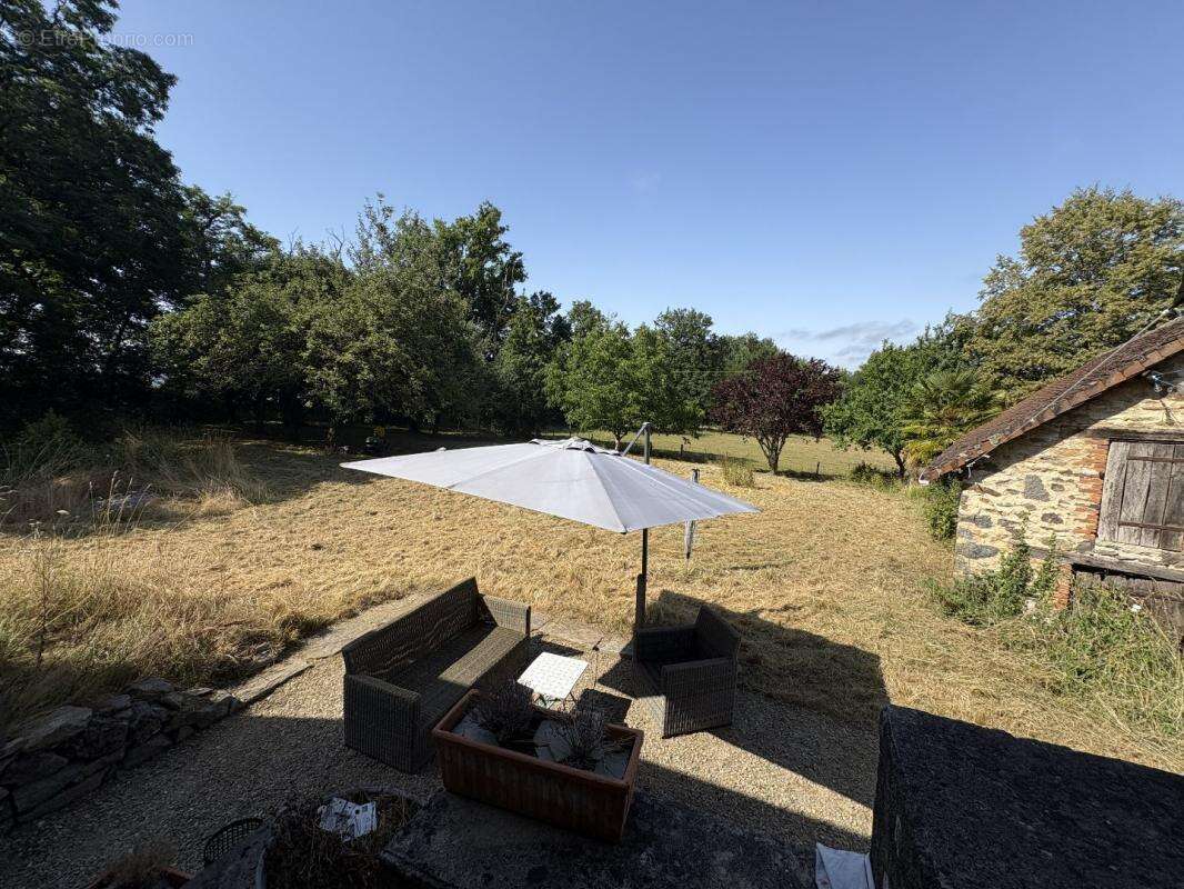 Maison à SAINT-JULIEN-LE-VENDOMOIS