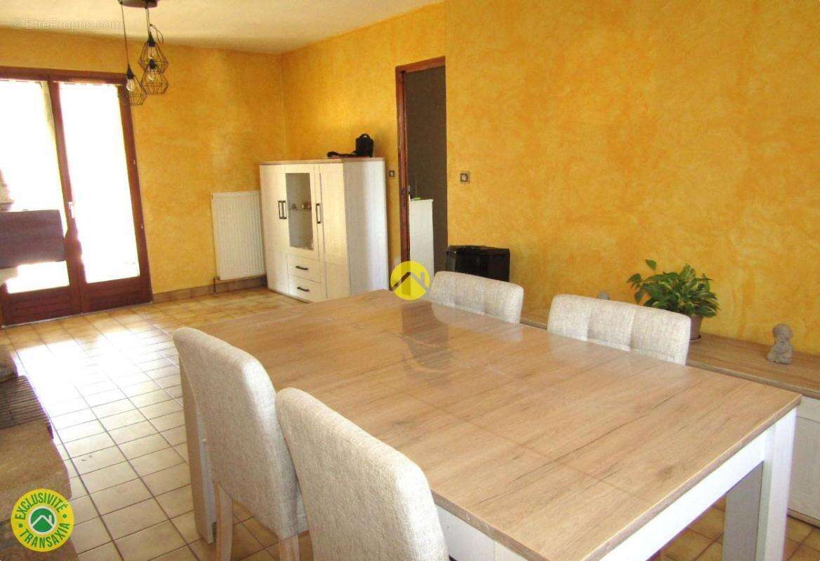 Maison à MONTRICHARD