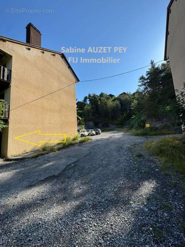 Appartement à SEYNE