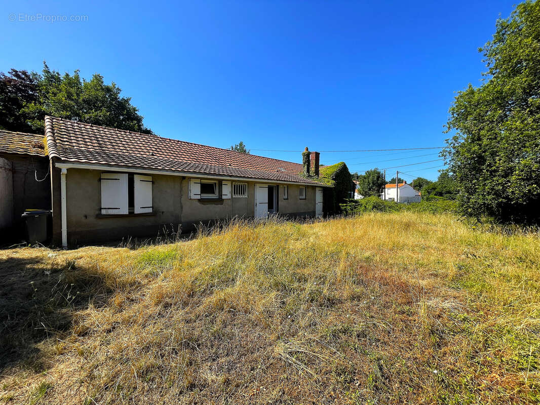 Maison à LA LIMOUZINIERE