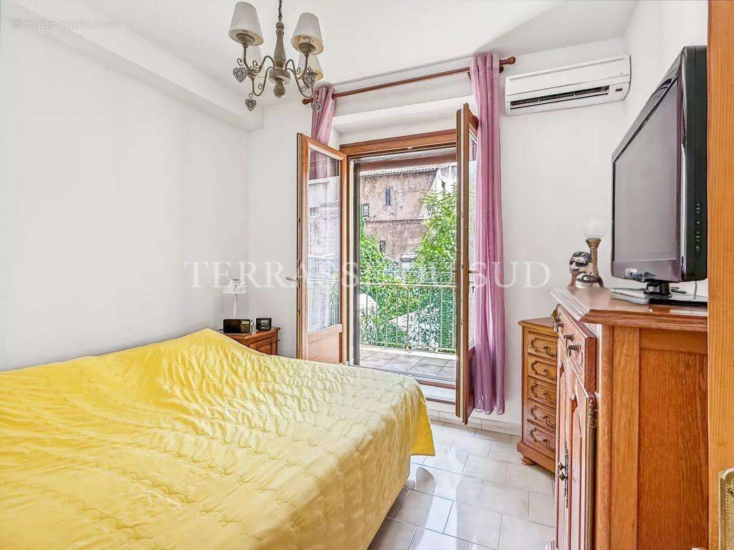Appartement à MARSEILLE-5E