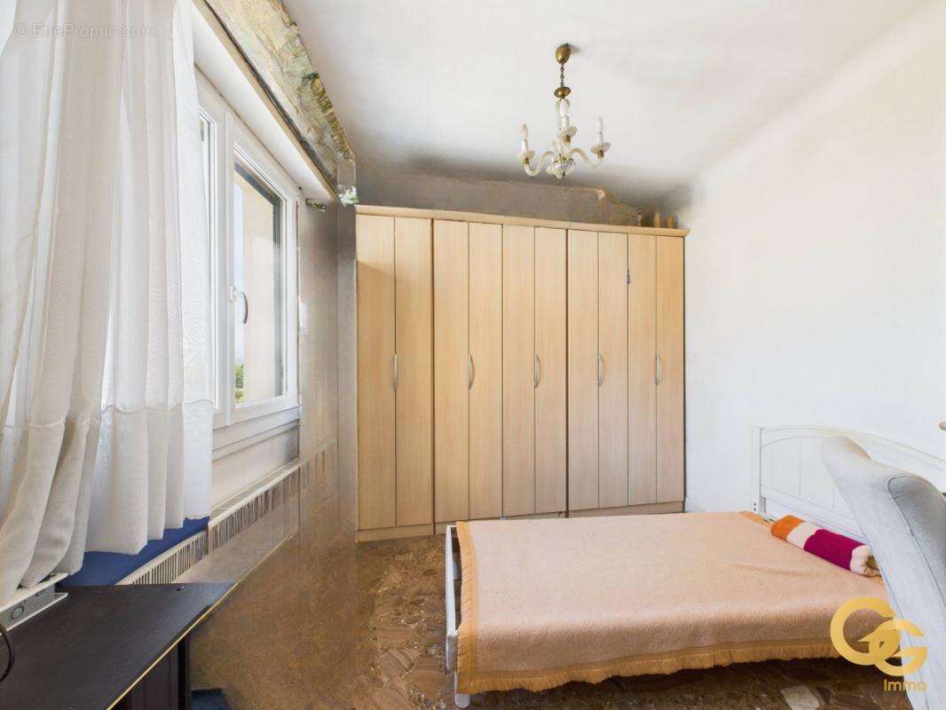 Appartement à MANDELIEU-LA-NAPOULE