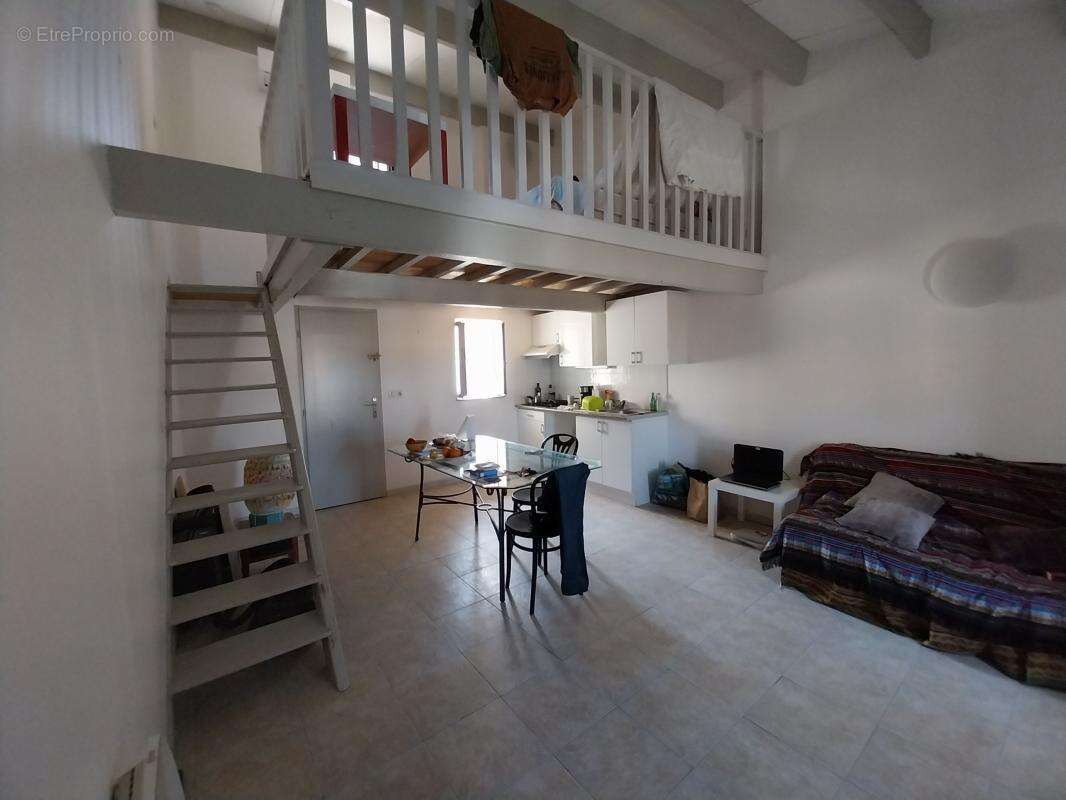 Appartement à PEZENAS