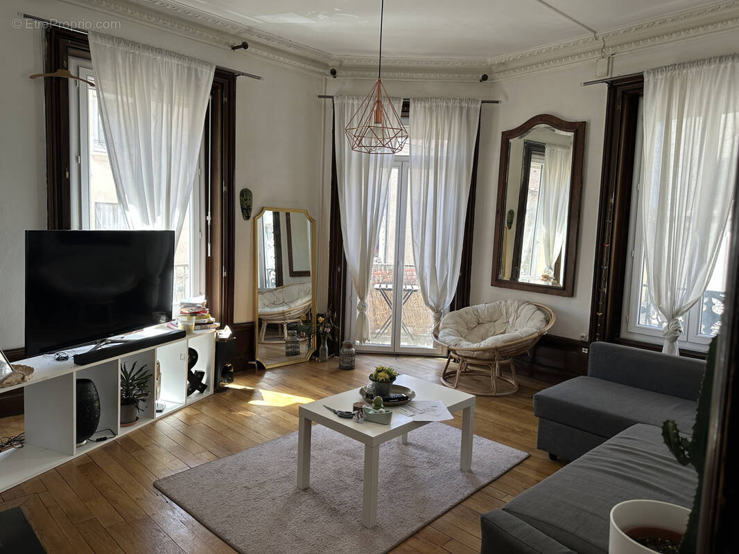 Appartement à SAINT-ETIENNE