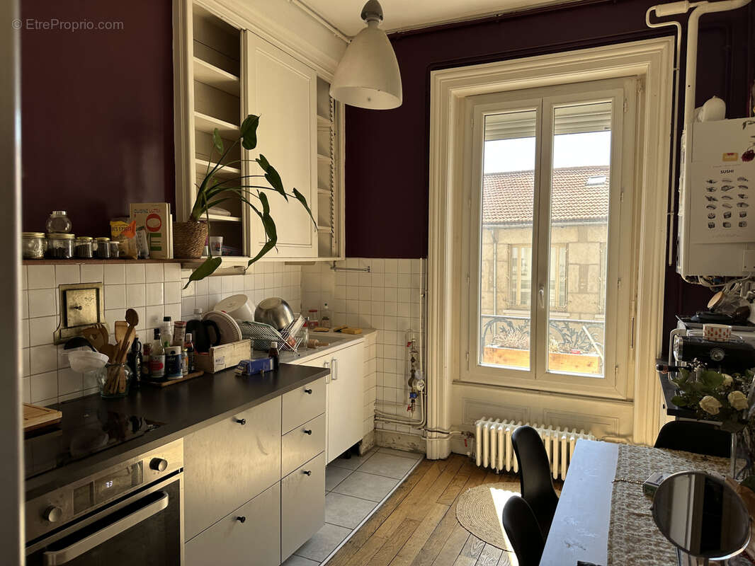 Appartement à SAINT-ETIENNE