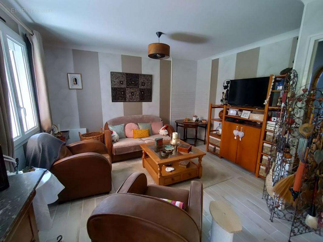 Maison à SAINT-LYPHARD