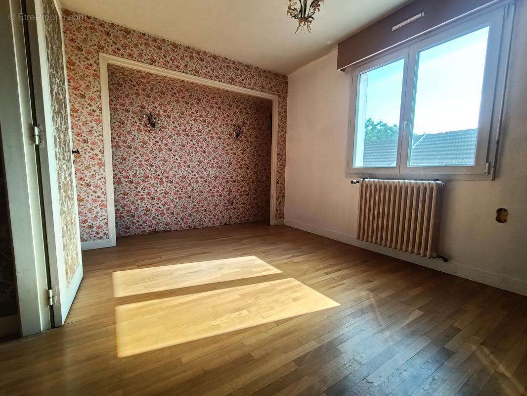 Maison à MAINVILLIERS