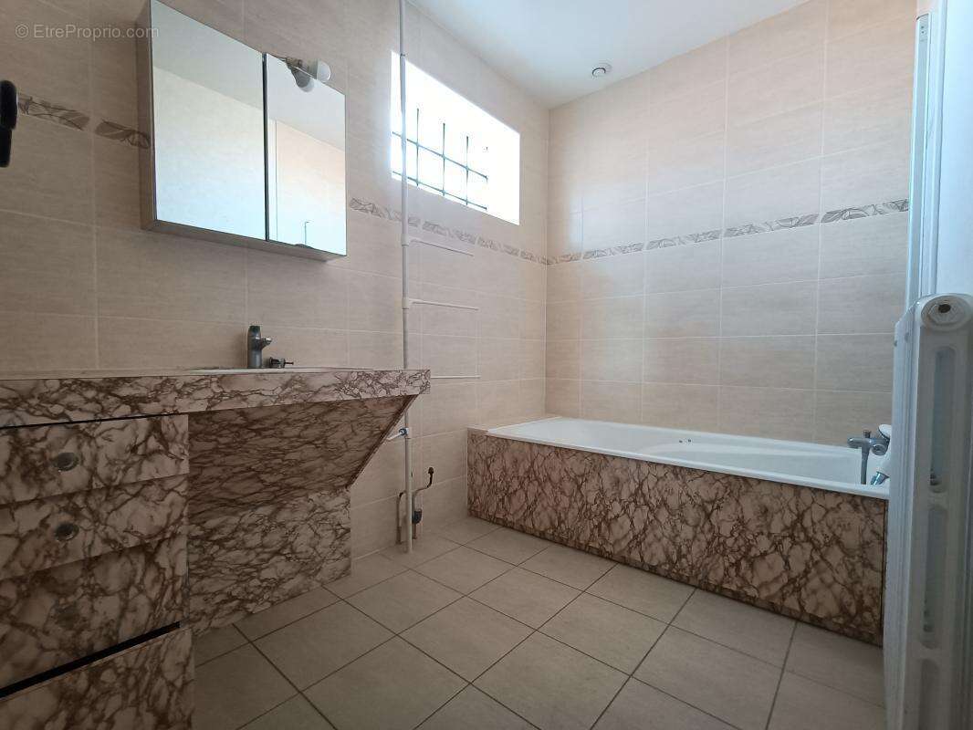 Maison à MAINVILLIERS