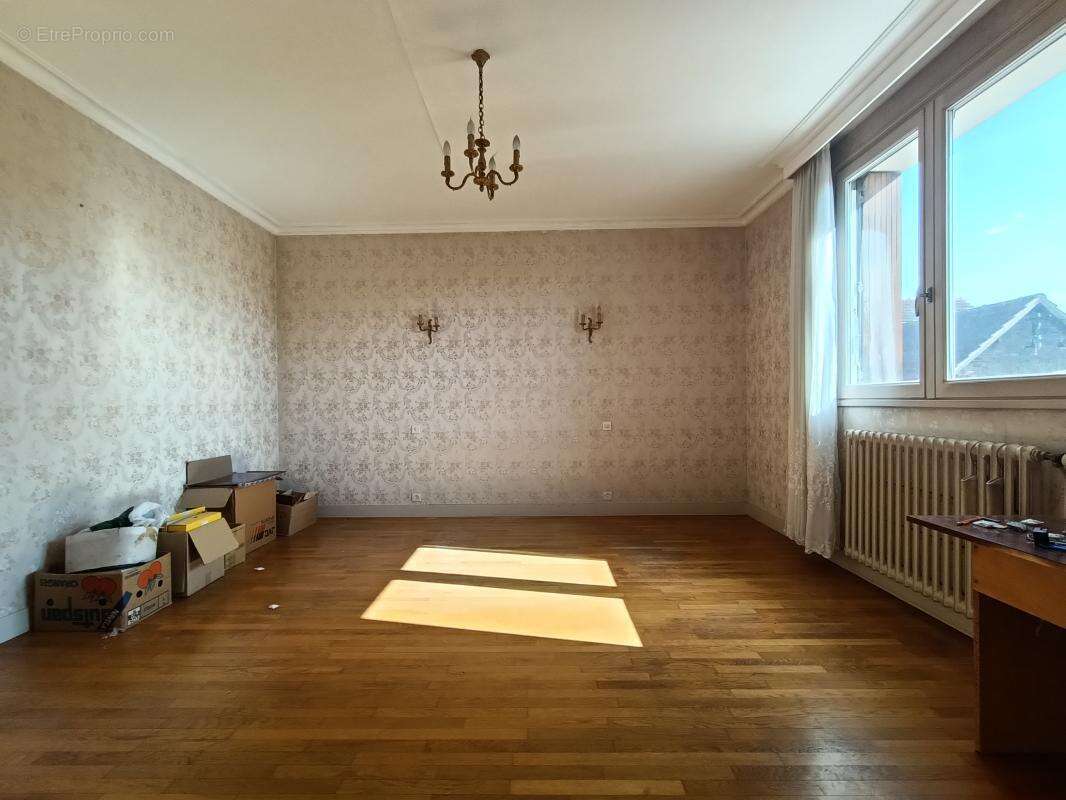 Maison à MAINVILLIERS