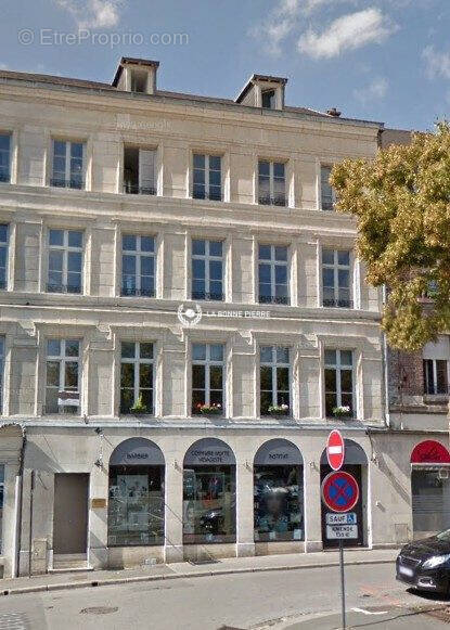 Commerce à SAINT-QUENTIN