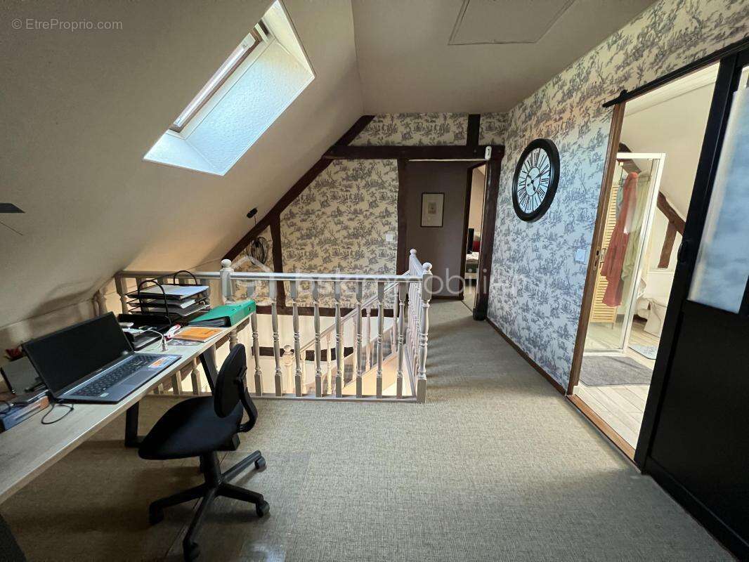 Maison à SAINT-FARGEAU-PONTHIERRY