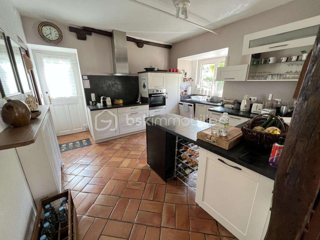 Maison à SAINT-FARGEAU-PONTHIERRY